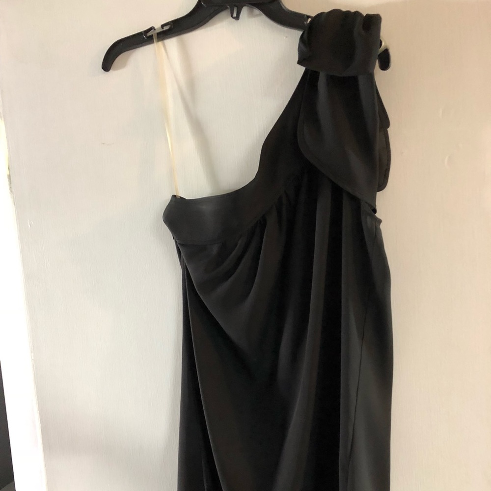 5/48 black dress